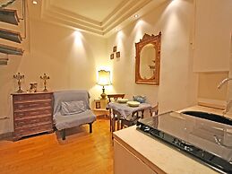 Travel & Stay - Pianellari