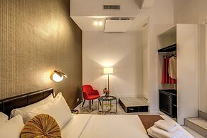 Little Queen Pantheon Residence