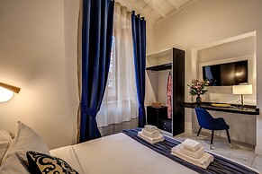 Little Queen Pantheon Residence