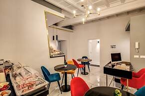Little Queen Pantheon Residence