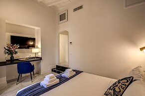 Little Queen Pantheon Residence