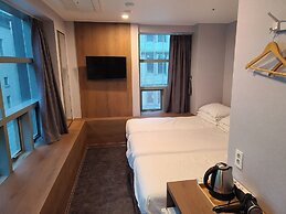 Calistar Hotel