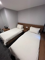 Calistar Hotel