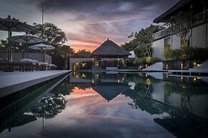 REVĪVŌ Wellness Resort Nusa Dua Bali