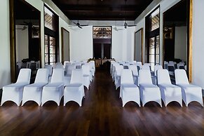 REVĪVŌ Wellness Resort Nusa Dua Bali