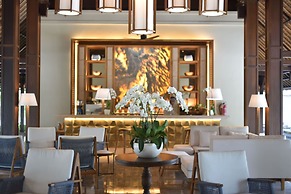 REVĪVŌ Wellness Resort Nusa Dua Bali