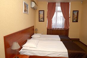 Lefortovskiy Most Hotel