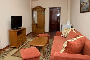 Lefortovskiy Most Hotel