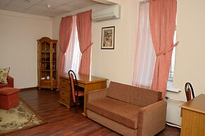 Lefortovskiy Most Hotel