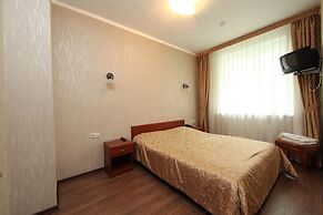 Jungle Hotel