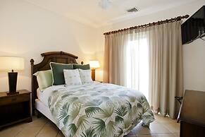 Los Sueños Condo