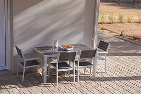 Nikis Dream Comfy Apartments