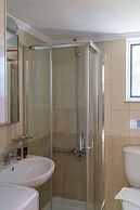 Nikis Dream Comfy Apartments