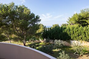 Nikis Dream Comfy Apartments