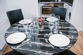 Riverside 2 Bed Apartment