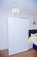 Riverside 2 Bed Apartment