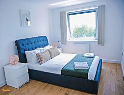 Riverside 2 Bed Apartment