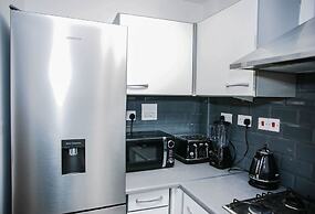 Riverside 2 Bed Apartment