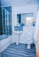 Riverside 2 Bed Apartment