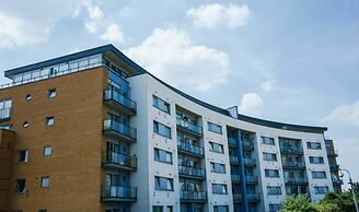 Riverside 2 Bed Apartment