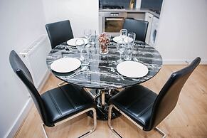 Riverside 2 Bed Apartment