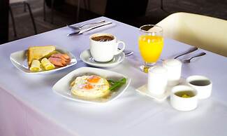 White Lighthouse Hotel