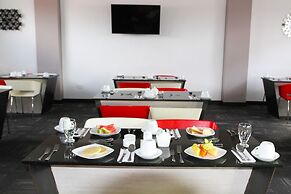 White Lighthouse Hotel