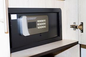 White Lighthouse Hotel