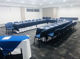 White Lighthouse Hotel