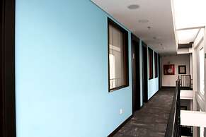 White Lighthouse Hotel