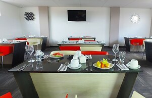 White Lighthouse Hotel