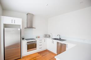 Provincial Apartment 2