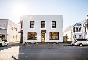 Provincial Apartment 2