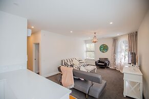 Provincial Apartment 2