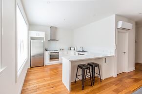 Provincial Apartment 2