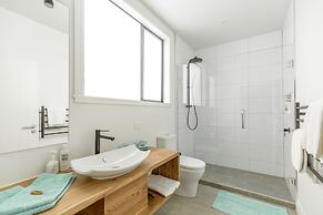 Provincial Apartment 1