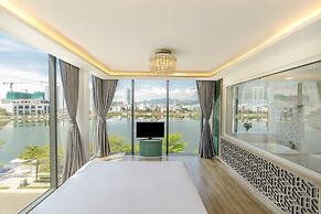 Lake View Hotel