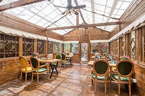 YIN City Inn First Branch