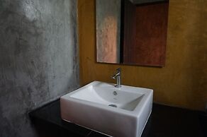 Rommai Plai Tawan Trang