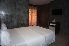 Rommai Plai Tawan Trang