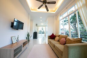 The Ananas Serviced Apartments