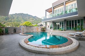 The Ananas Serviced Apartments