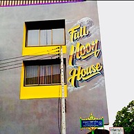 Full Moon' House - Hostel