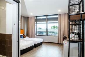 Full Moon' House - Hostel