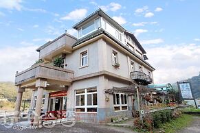 Shuanghui Garden B&B