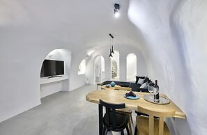 Cave Suite Oia