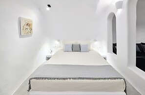 Cave Suite Oia