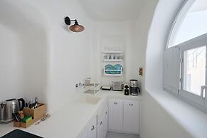 Cave Suite Oia