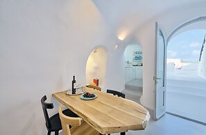 Cave Suite Oia