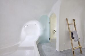 Cave Suite Oia